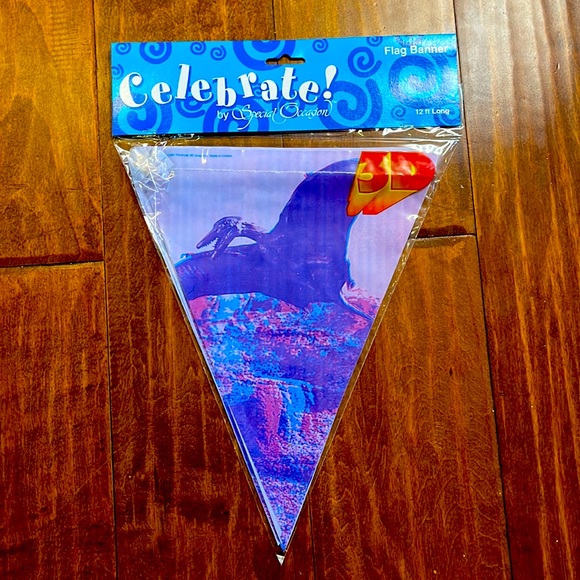 Garlands for Parties and Birthday for Children 12ft long,11 flag banners 3D Dino - Picture 1 of 3